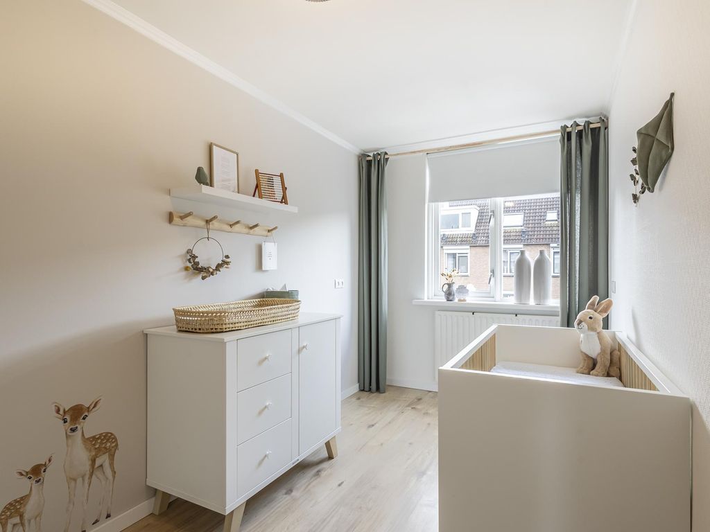 Breedewaij 42, HARDINXVELD-GIESSENDAM