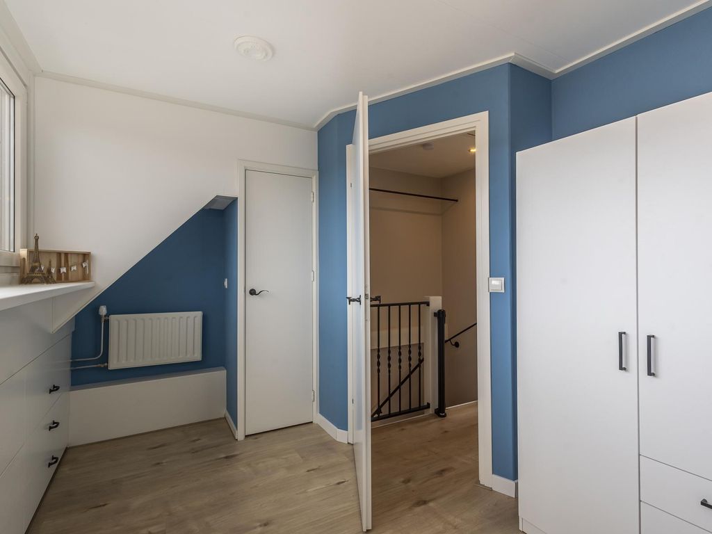 Breedewaij 42, HARDINXVELD-GIESSENDAM