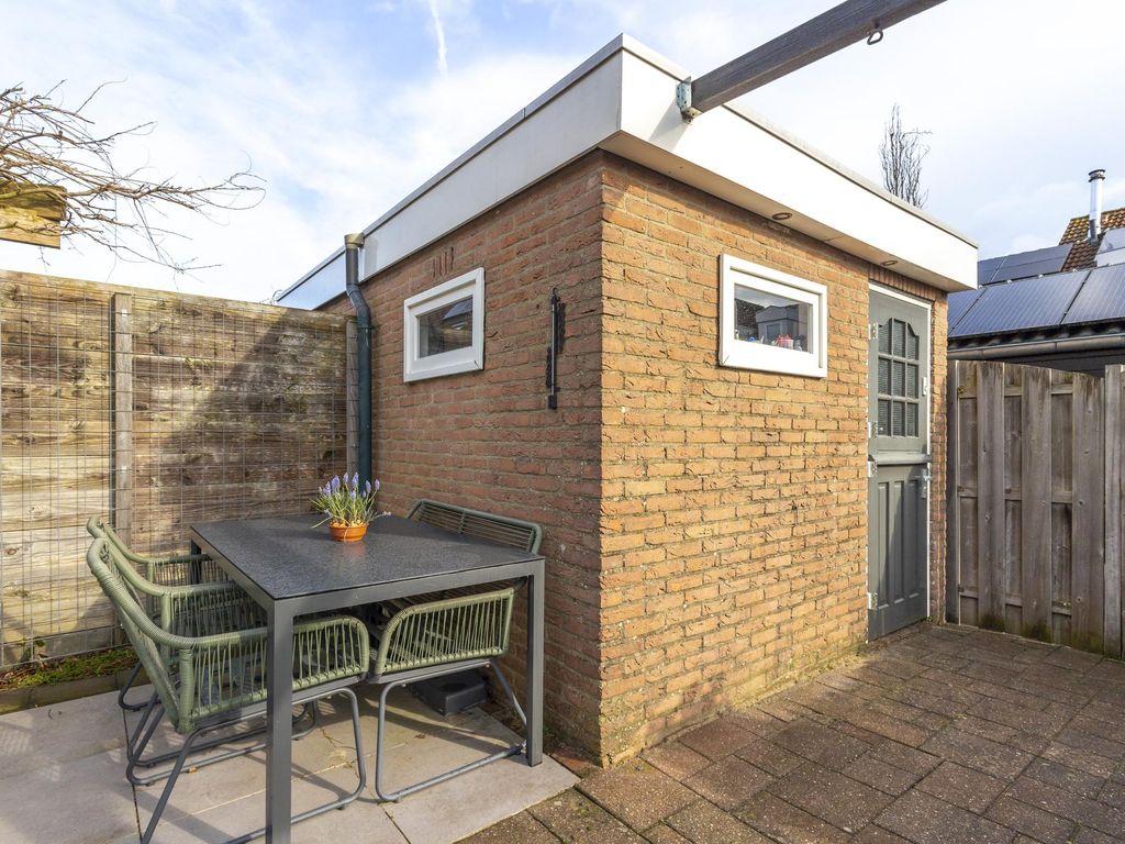 Breedewaij 42, HARDINXVELD-GIESSENDAM