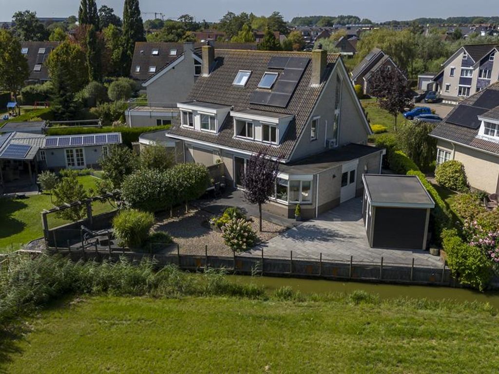 Loodreep 14, HARDINXVELD-GIESSENDAM