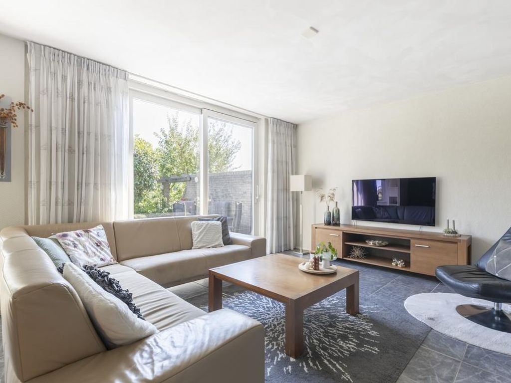 Loodreep 14, HARDINXVELD-GIESSENDAM