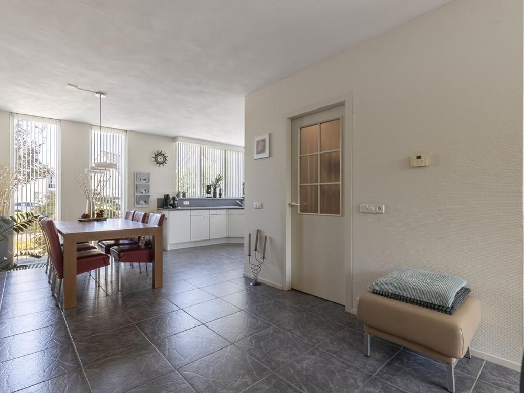 Loodreep 14, HARDINXVELD-GIESSENDAM