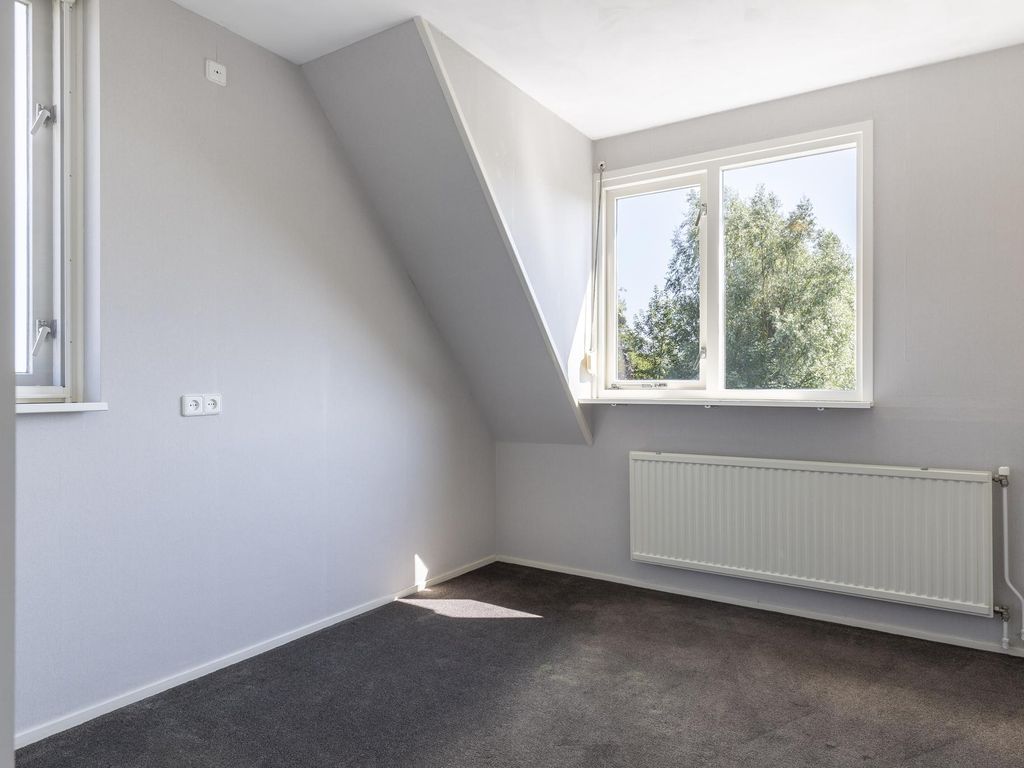 Loodreep 14, HARDINXVELD-GIESSENDAM