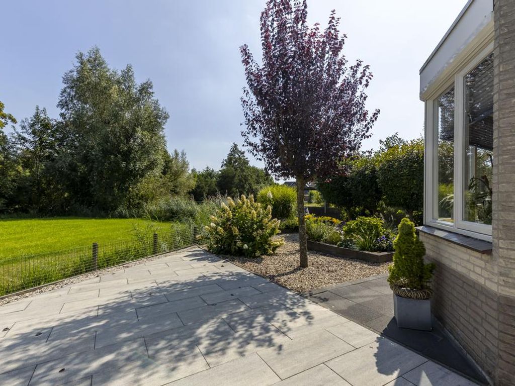 Loodreep 14, HARDINXVELD-GIESSENDAM