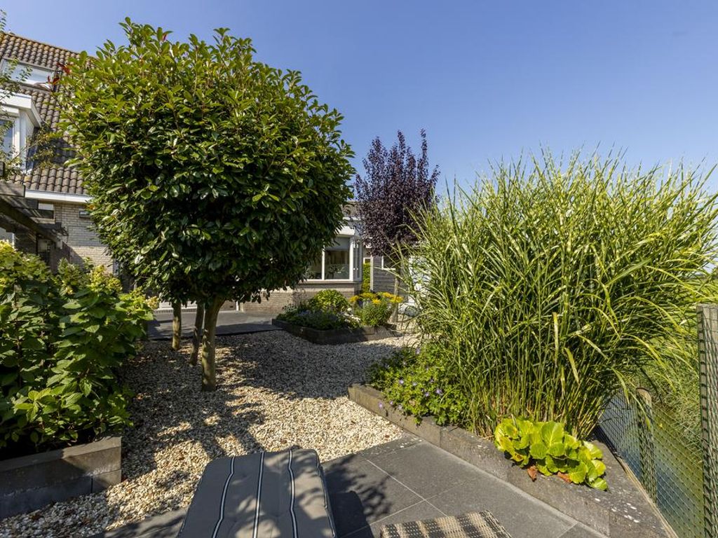 Loodreep 14, HARDINXVELD-GIESSENDAM