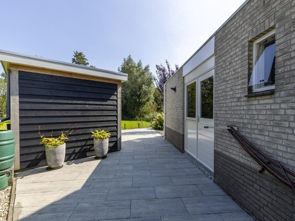 Loodreep 14, HARDINXVELD-GIESSENDAM