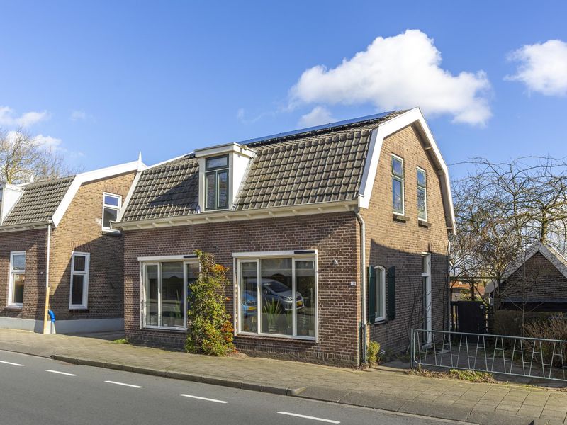 Nieuweweg 233, Hardinxveld-giessendam