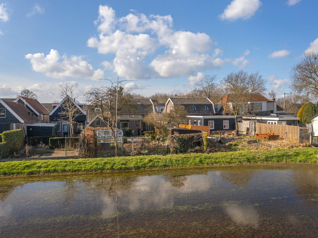 Nieuweweg 233, HARDINXVELD-GIESSENDAM