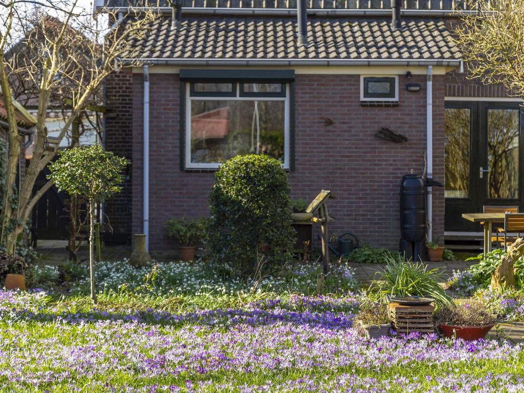 Nieuweweg 233, HARDINXVELD-GIESSENDAM
