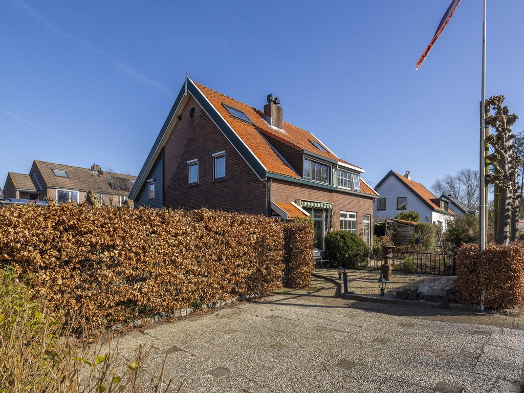 Langeweg 11, SCHELLUINEN