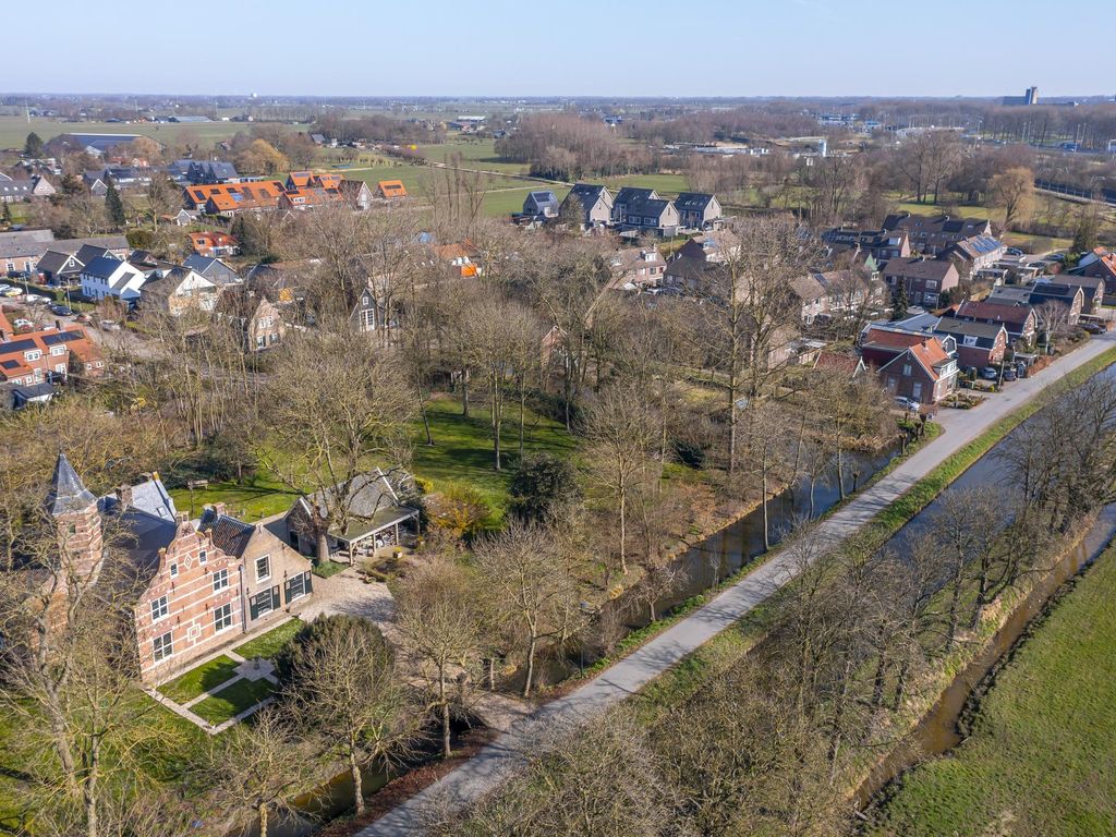 Langeweg 11, SCHELLUINEN