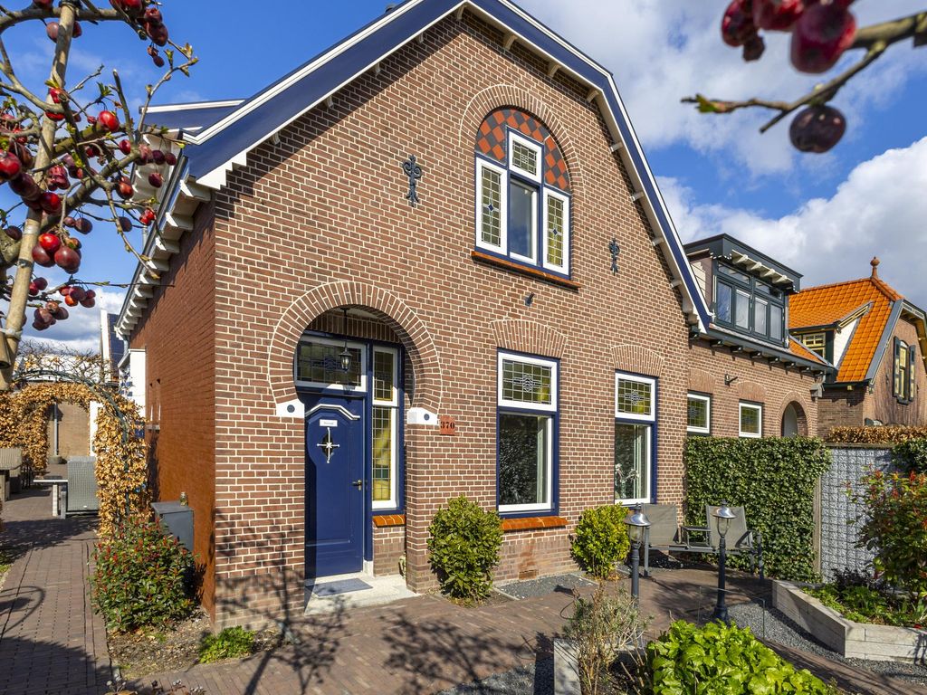 Rivierdijk 370, HARDINXVELD-GIESSENDAM