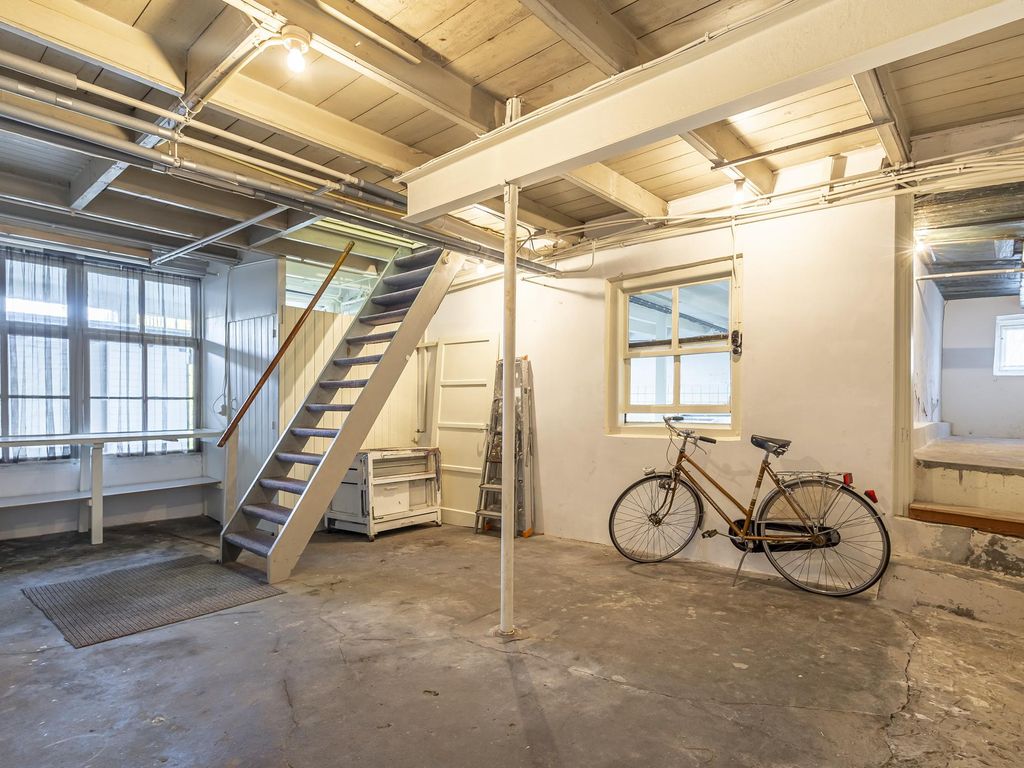 Buitendams 412, HARDINXVELD-GIESSENDAM