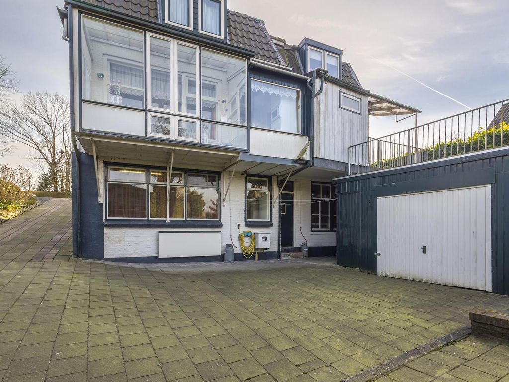 Buitendams 412, HARDINXVELD-GIESSENDAM