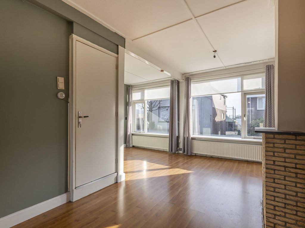Buitendams 412, HARDINXVELD-GIESSENDAM