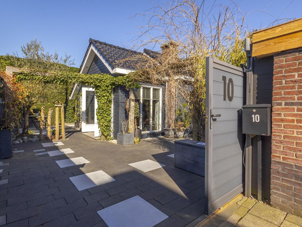 Willem Droststraat 10, HARDINXVELD-GIESSENDAM