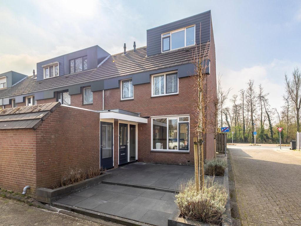 Koningsweer 1, SLIEDRECHT