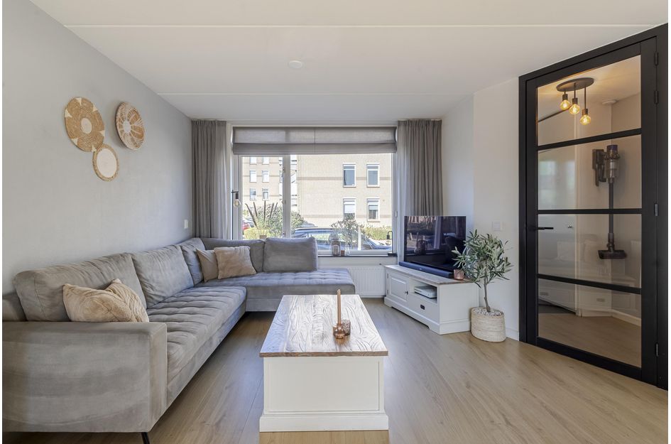 Van Leijdenstraat 38