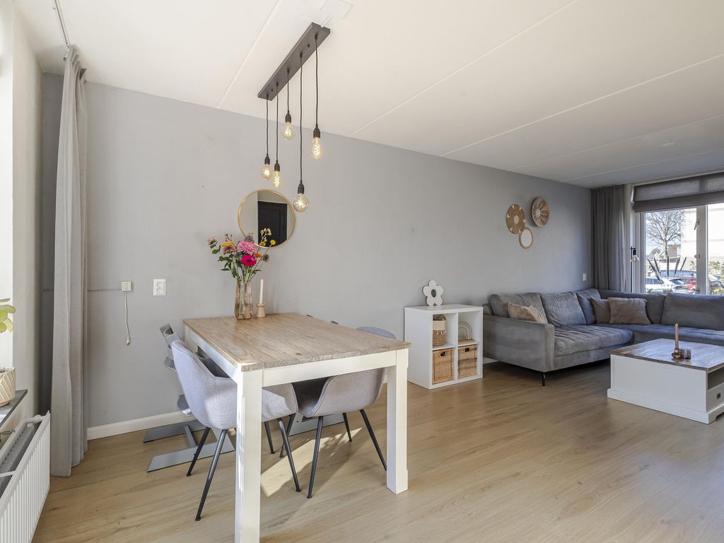 Van Leijdenstraat 38, HARDINXVELD-GIESSENDAM