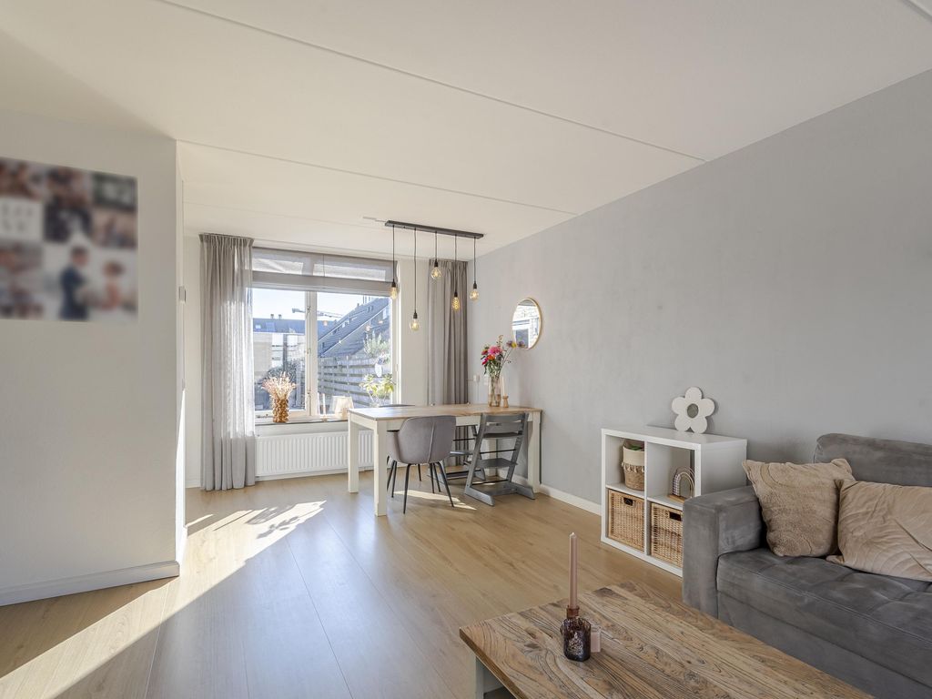 Van Leijdenstraat 38, HARDINXVELD-GIESSENDAM