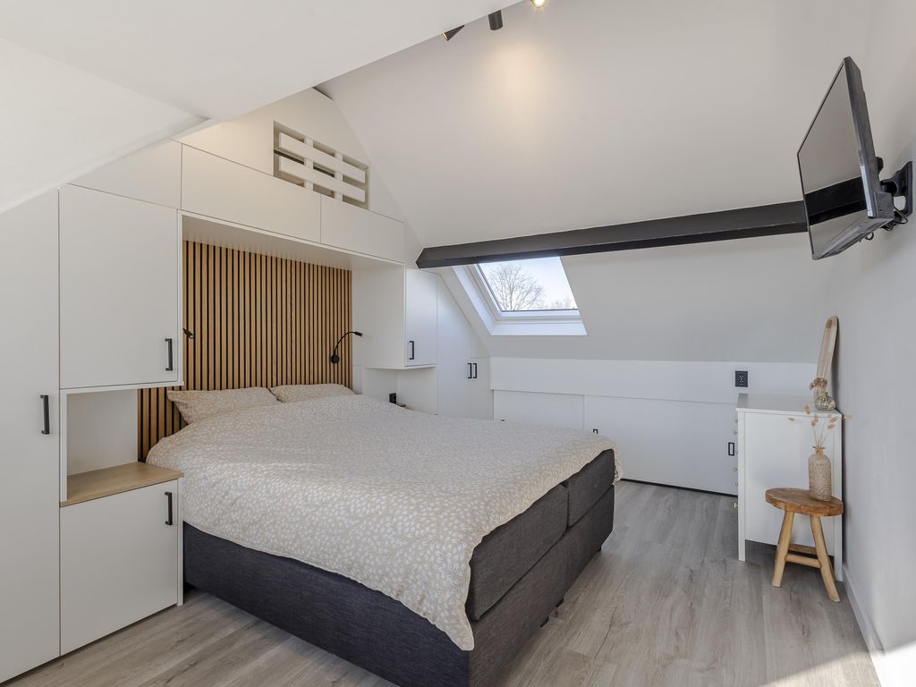 Van Leijdenstraat 38, HARDINXVELD-GIESSENDAM