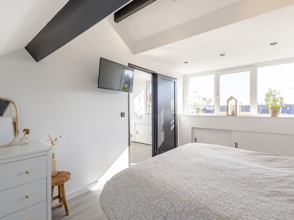 Van Leijdenstraat 38, HARDINXVELD-GIESSENDAM