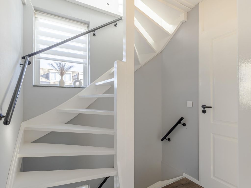 Van Leijdenstraat 38, HARDINXVELD-GIESSENDAM