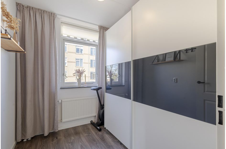 Van Leijdenstraat 38