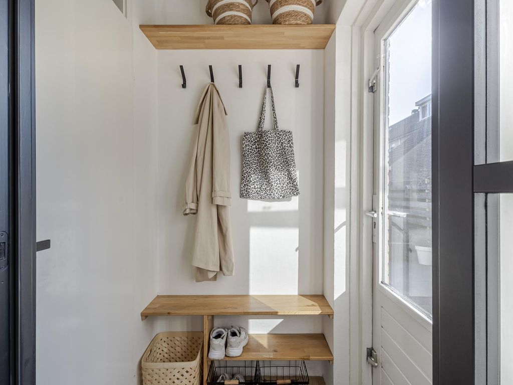Van Leijdenstraat 38, HARDINXVELD-GIESSENDAM