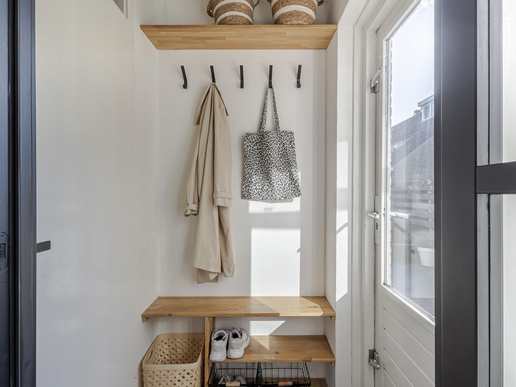 Van Leijdenstraat 38, HARDINXVELD-GIESSENDAM