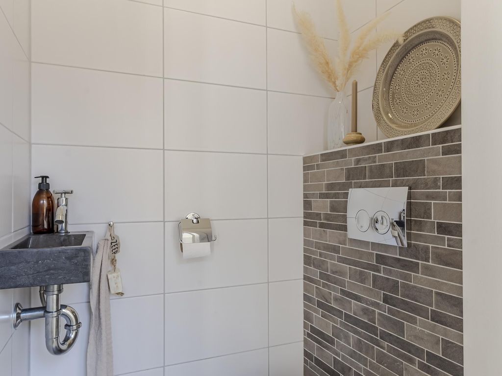 Van Leijdenstraat 38, HARDINXVELD-GIESSENDAM