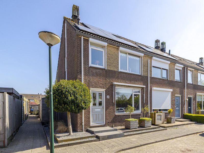 Van Leijdenstraat 38, Hardinxveld-giessendam