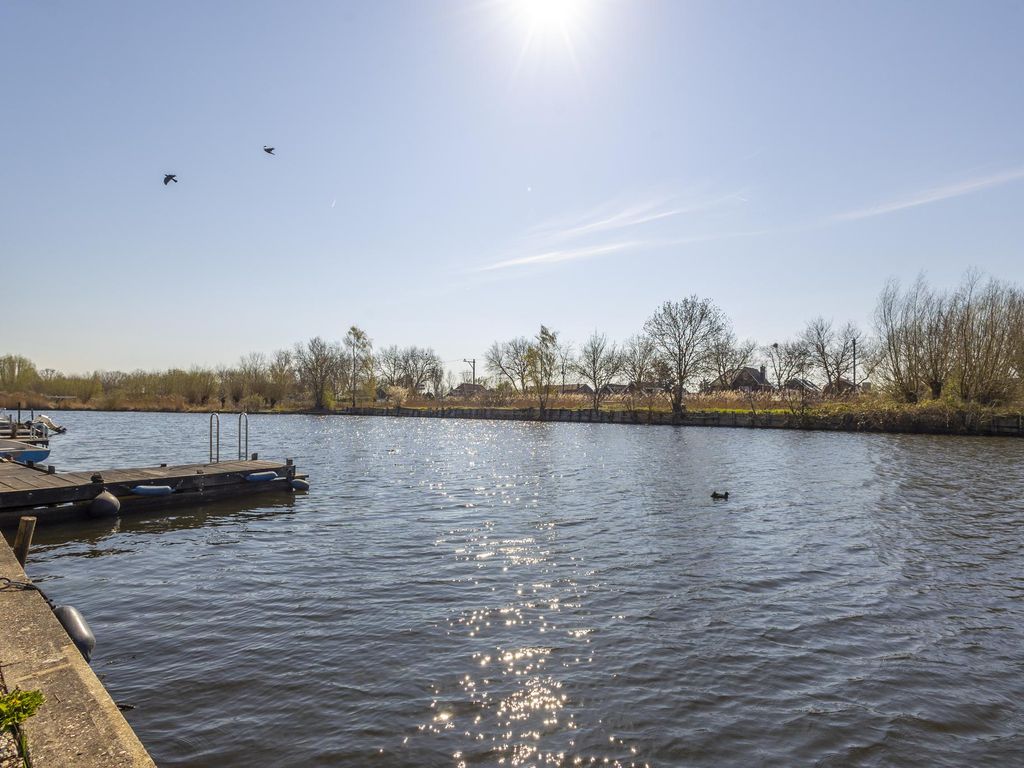 Binnendams 35, HARDINXVELD-GIESSENDAM