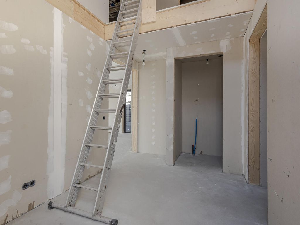 Binnendams 35, HARDINXVELD-GIESSENDAM