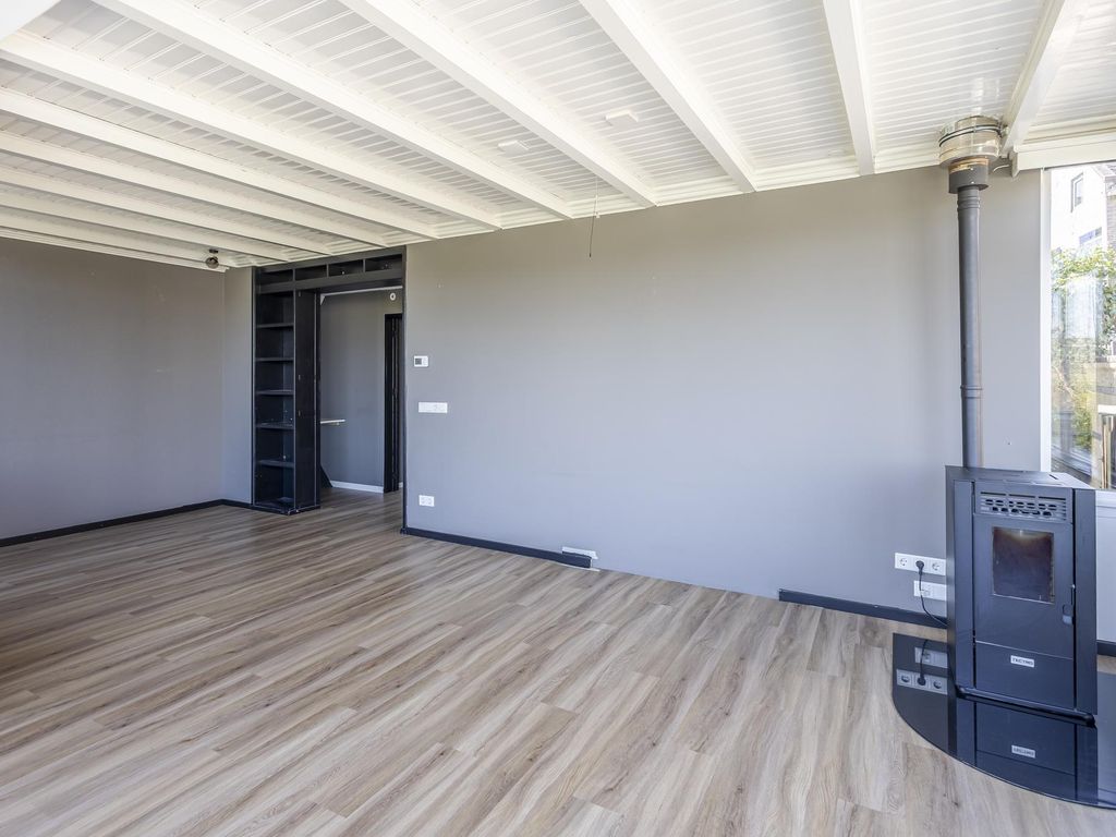 Buitendams 330, HARDINXVELD-GIESSENDAM