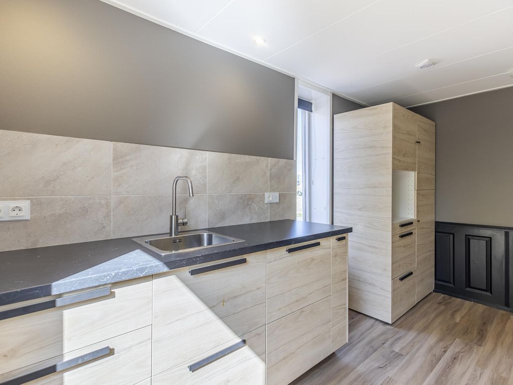 Buitendams 330, HARDINXVELD-GIESSENDAM