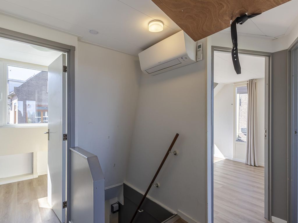 Buitendams 330, HARDINXVELD-GIESSENDAM