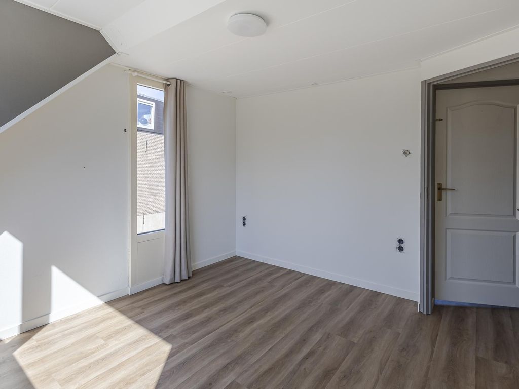 Buitendams 330, HARDINXVELD-GIESSENDAM