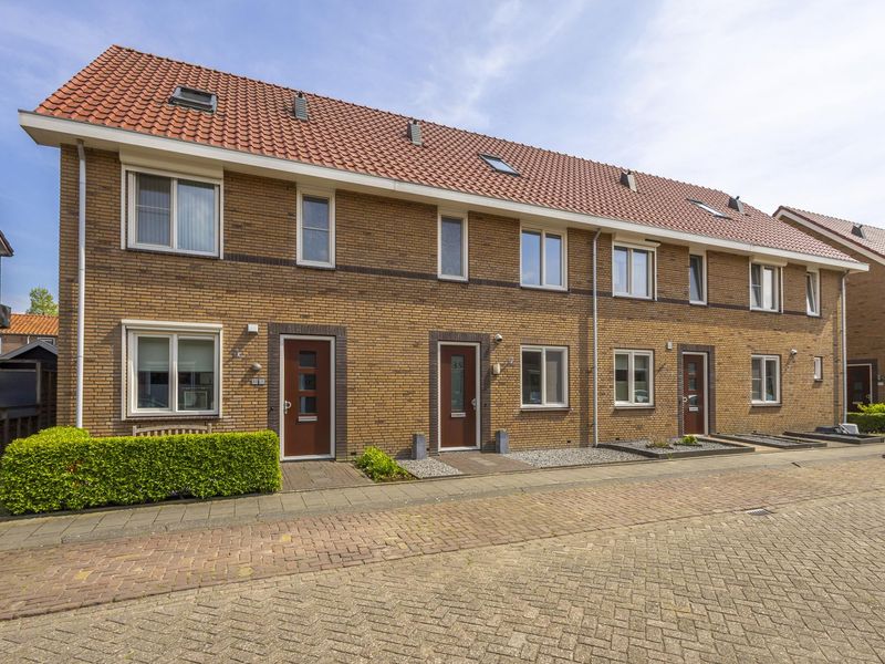 Koningin Julianastraat 35, Hardinxveld-giessendam