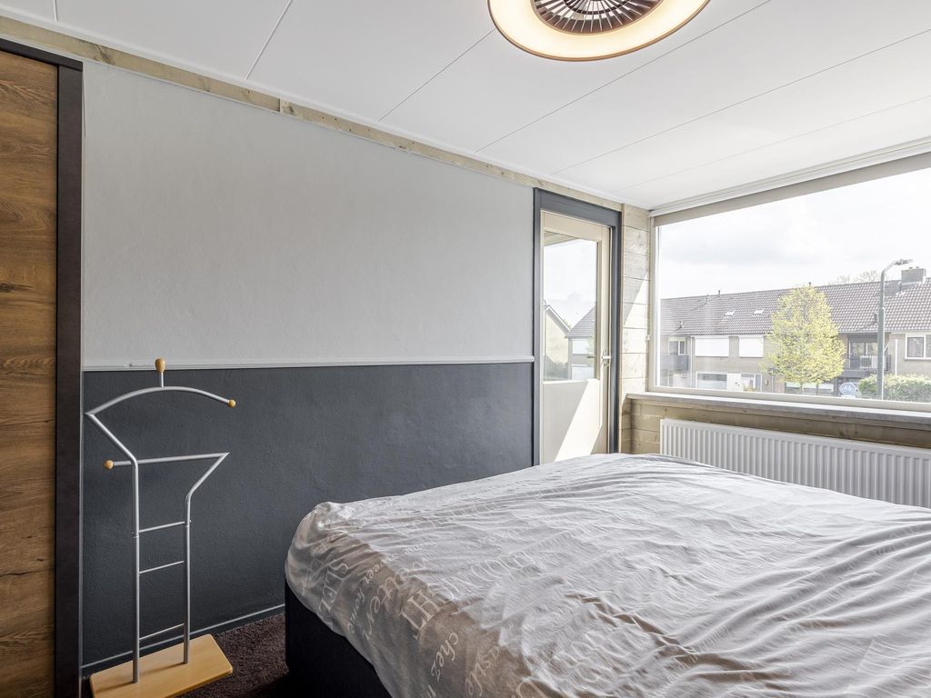 Lange Griendsweer 115, HARDINXVELD-GIESSENDAM