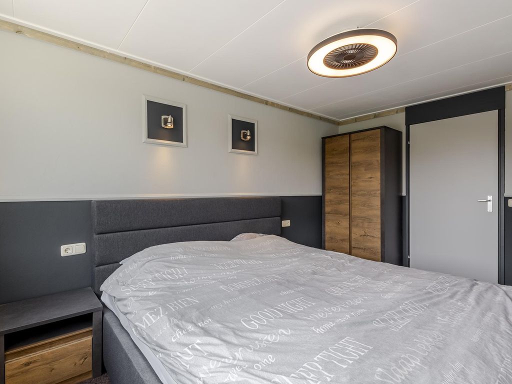 Lange Griendsweer 115, HARDINXVELD-GIESSENDAM