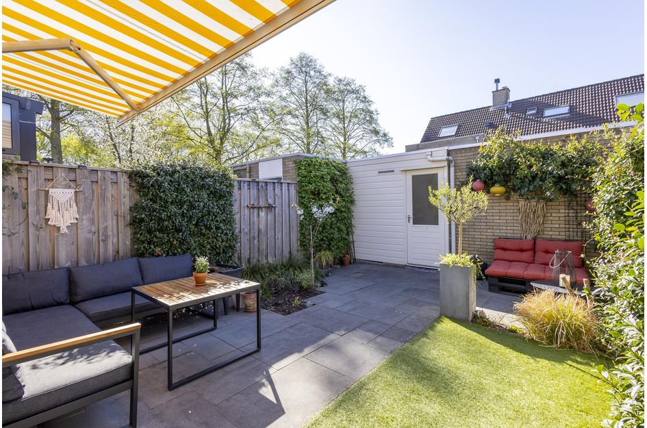 Veerstoep 25