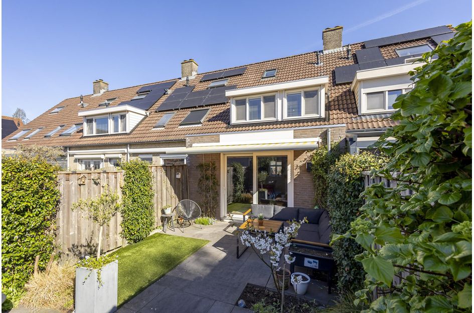 Veerstoep 25
