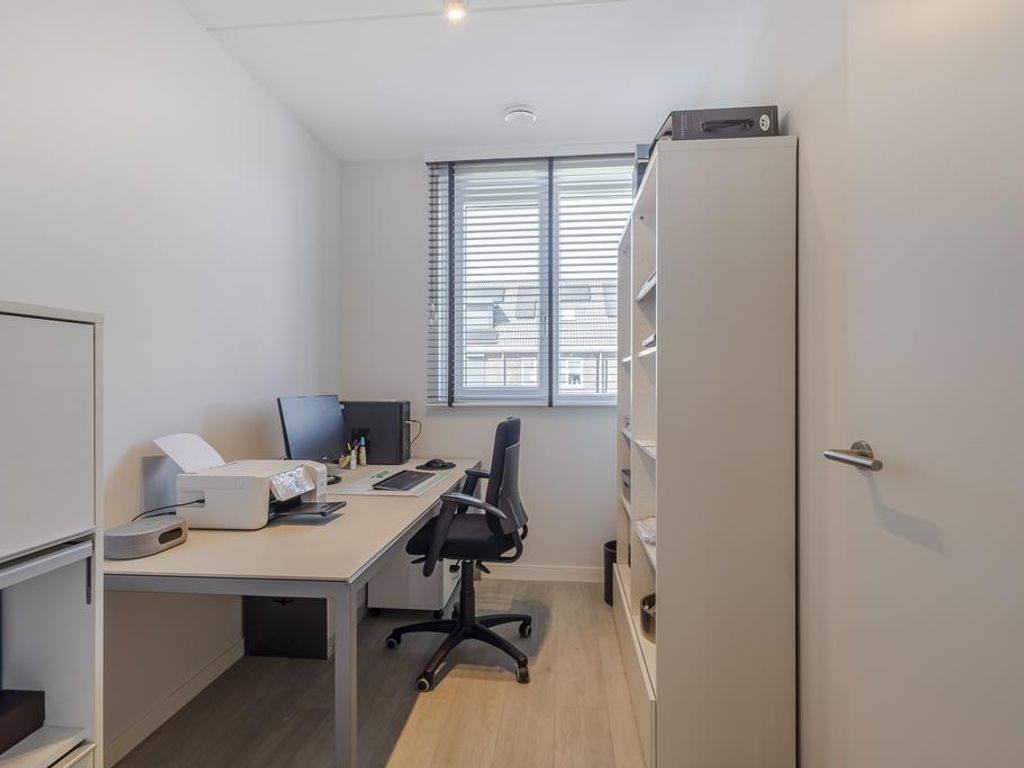 Hendrick Avercampstraat 12, HARDINXVELD-GIESSENDAM