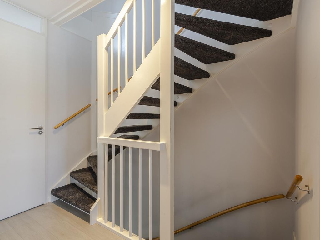 Hendrick Avercampstraat 12, HARDINXVELD-GIESSENDAM