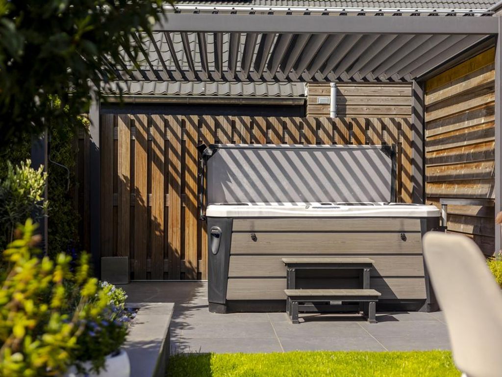 Hendrick Avercampstraat 12, HARDINXVELD-GIESSENDAM