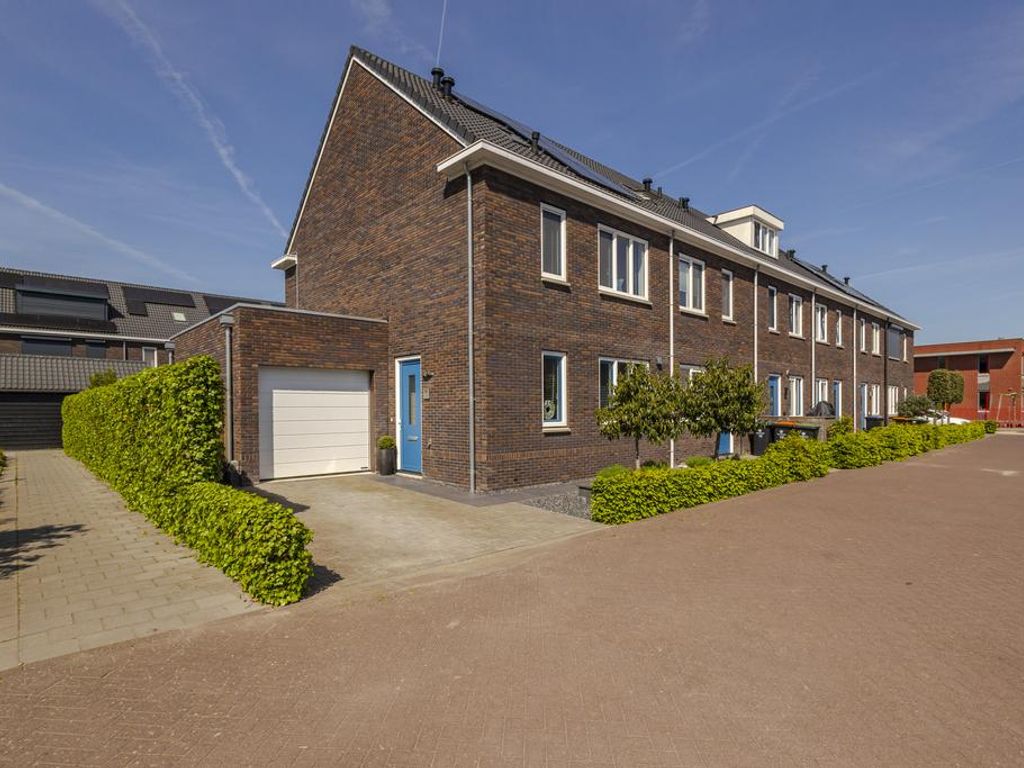 Hendrick Avercampstraat 12, HARDINXVELD-GIESSENDAM