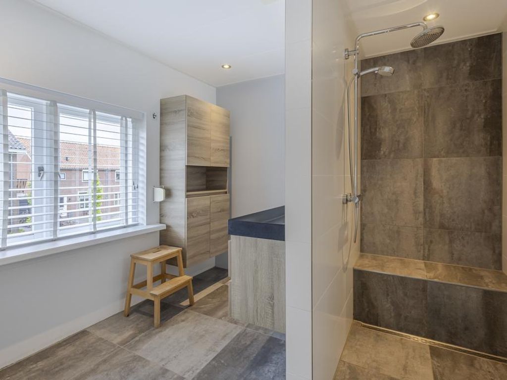 Kuyperstraat 1, HARDINXVELD-GIESSENDAM