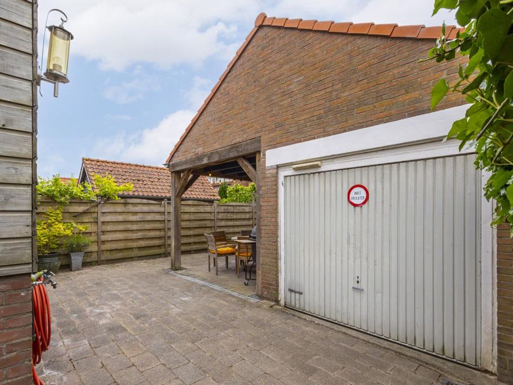 Kuyperstraat 1, HARDINXVELD-GIESSENDAM