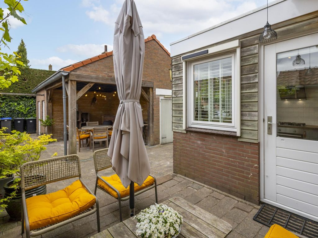 Kuyperstraat 1, Hardinxveld-Giessendam